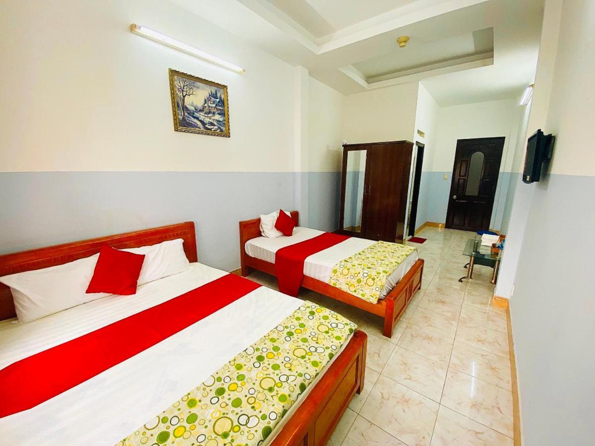 Hoang Long Hotel Airport Ho Chi Minh City Exterior photo