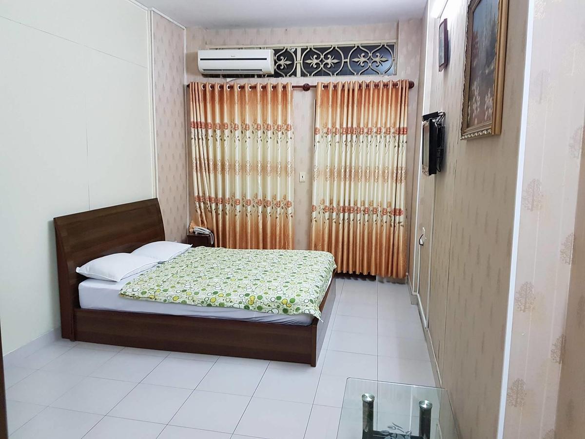 Hoang Long Hotel Airport Ho Chi Minh City Exterior photo